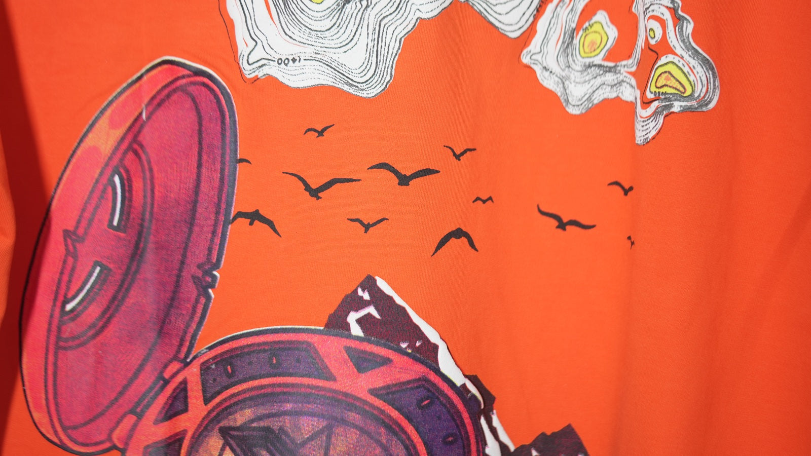 Wanderlust Tee ( 300 GSM )